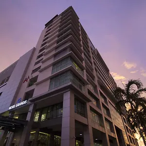 Hotel Grandis And